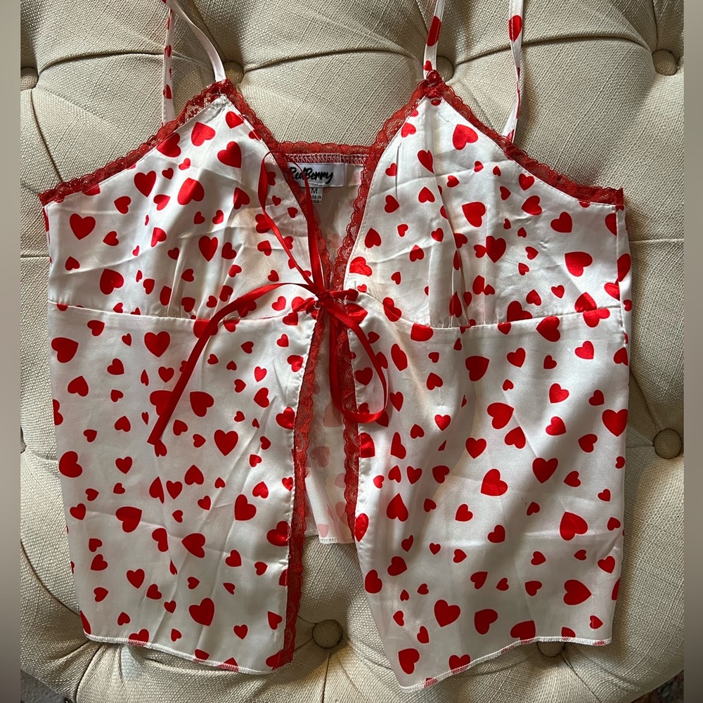 VRG girl hearts top